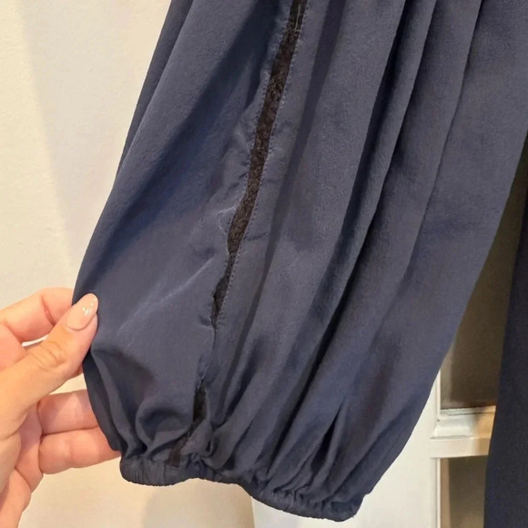 Joie Women's Navy Tunic Mini Dress 100% Silk Embroidered Crochet Lace Bow Size L - Picture 6 of 11